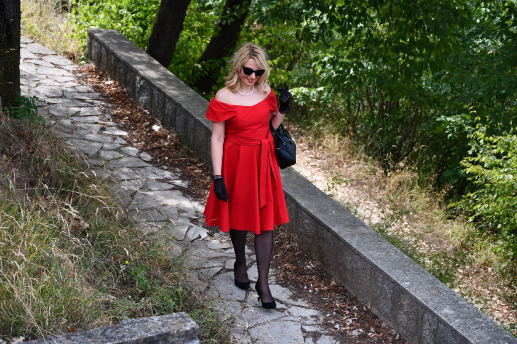 red and black dress combination